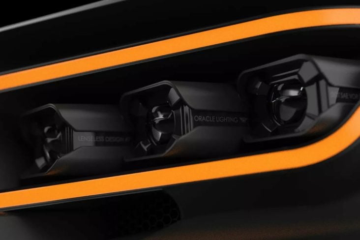 Oracle Lighting lança farol de LED sem lente