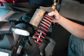 amortecedor traseiro de moto (1)