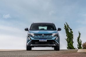 Renault Boreal Iconic 2026 Azul Mercure dianteira