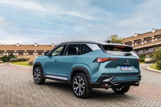 Renault Boreal Iconic 2026 Azul Mercure traseira parado 2