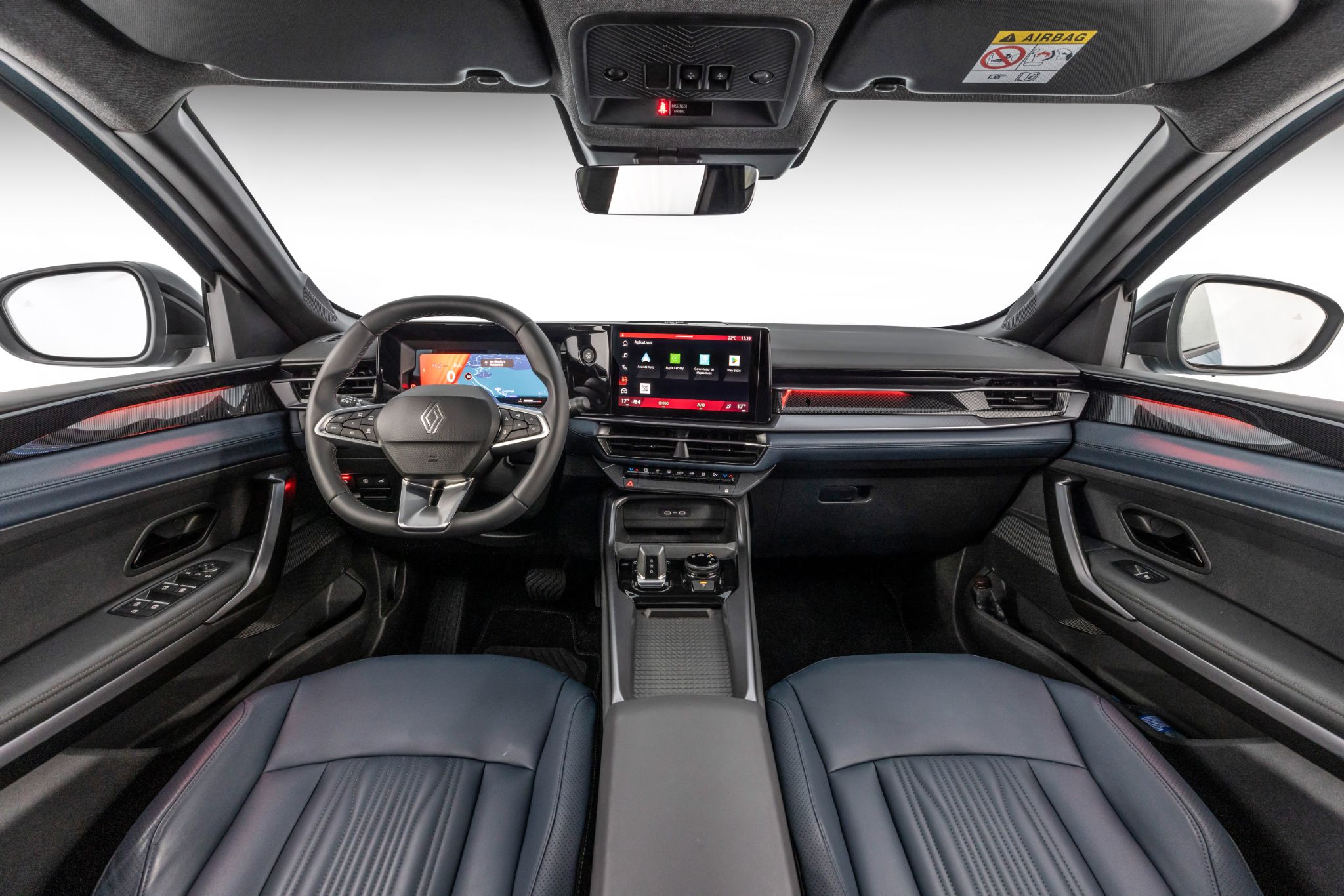 Renault Boreal Iconic 2026 interior painel 2