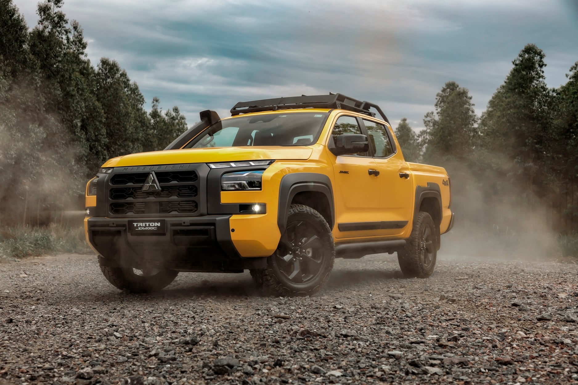 Mitsubishi Triton Savana 4 php