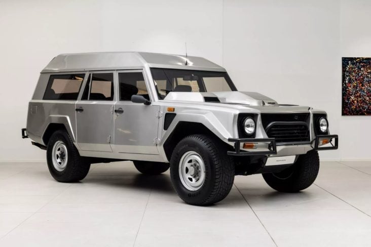 Lamborghini LM002 Wagon: Versão Única Criada Para O Sultão É Leiloada 1