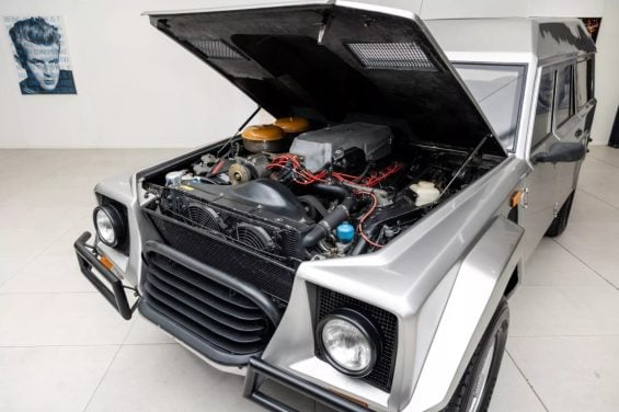 Lamborghini LM002 Wagon: Versão Única Criada Para O Sultão É Leiloada 2