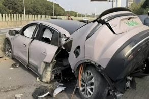 Nio Ec6 se parte ao meio em acidente na China