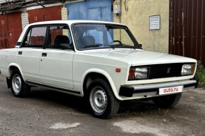 Cápsula Do Tempo: VAZ-2105 ‘Zero KM’ De 1998 Com 304 KM É Vendido Na Rússia