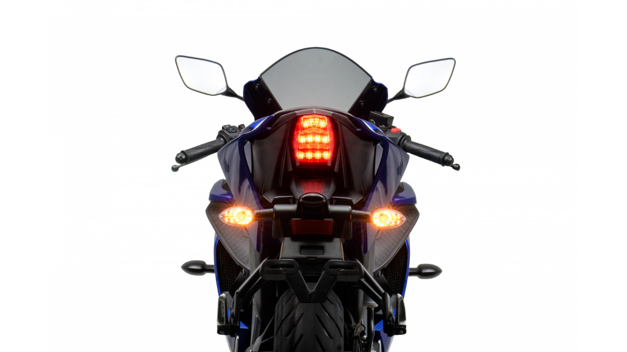 yamaha-r15-2026.png