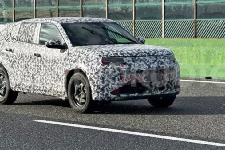 Novo Fiat Fastback flagrado na Itália