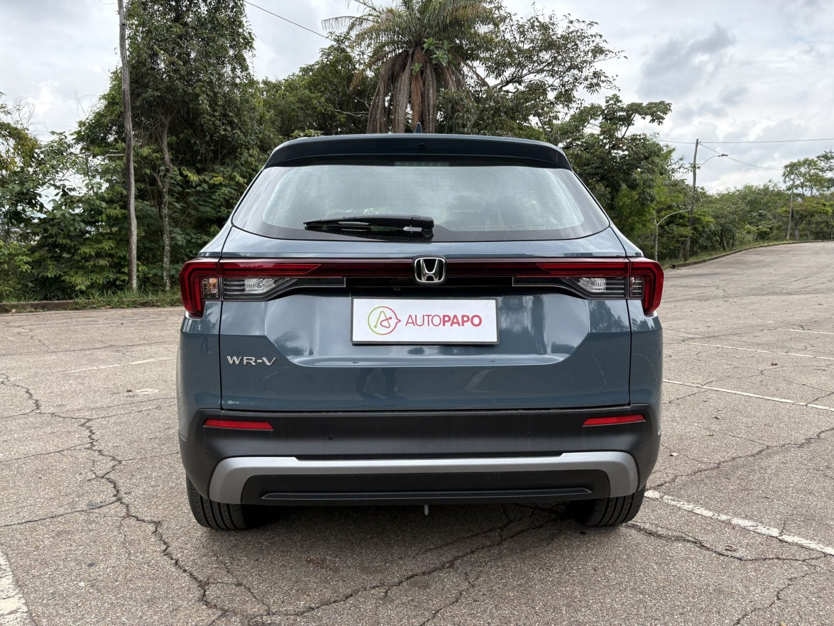 honda-wr-v-2026-cinza-frente-lateral-traseira-interior-motor-11-1707x1280.jpg