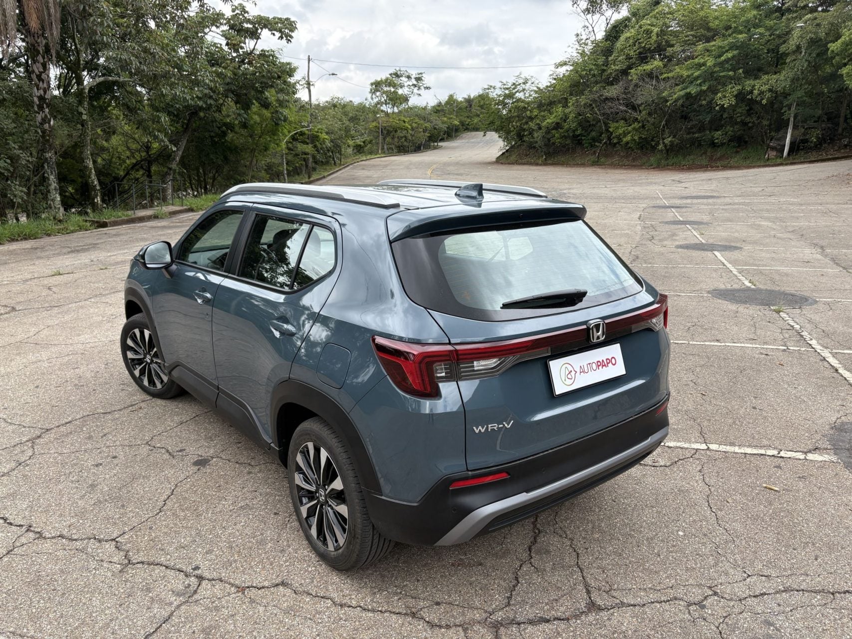 honda-wr-v-2026-cinza-frente-lateral-traseira-interior-motor-12-1707x1280.jpg
