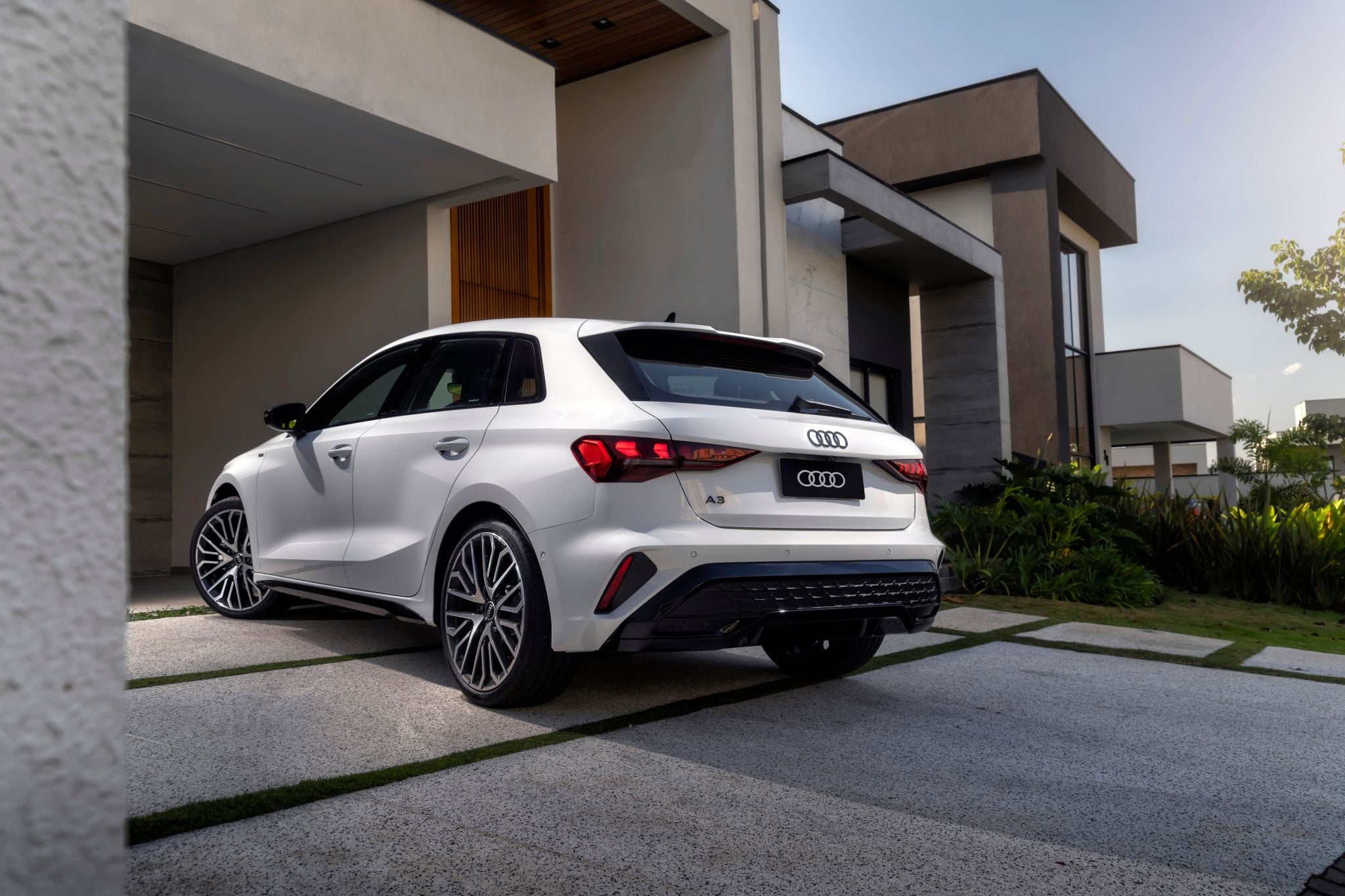 audi a3 sportback tfsi 2025 branco traseira