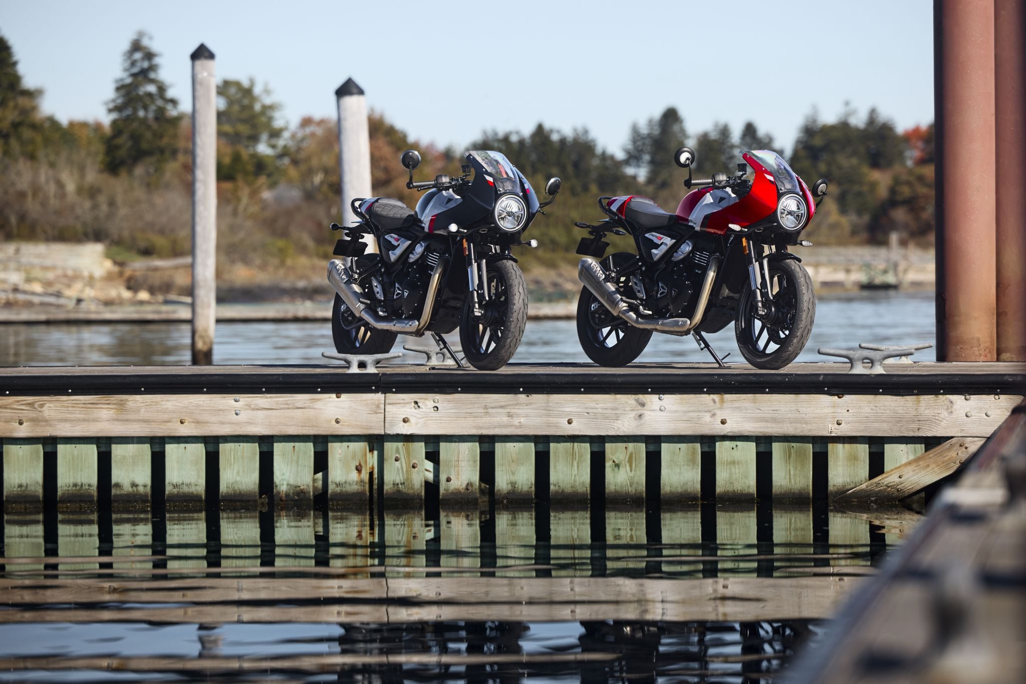 Triumph Thruxton 400 (9) Triumph Thruxton 400 (9)