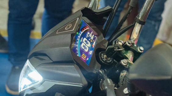 Avelloz AZ170 Bravo (4)