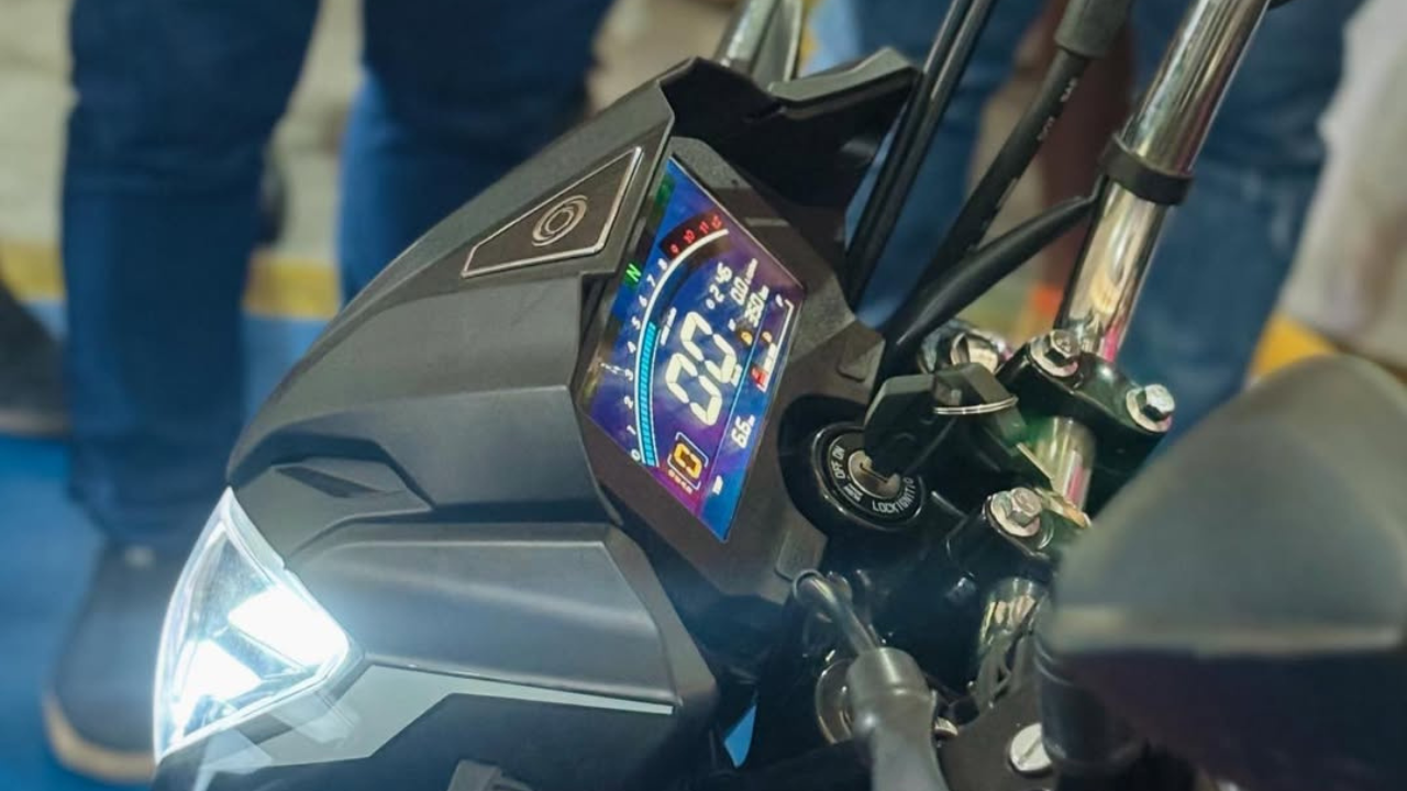 Avelloz AZ170 Bravo (4)