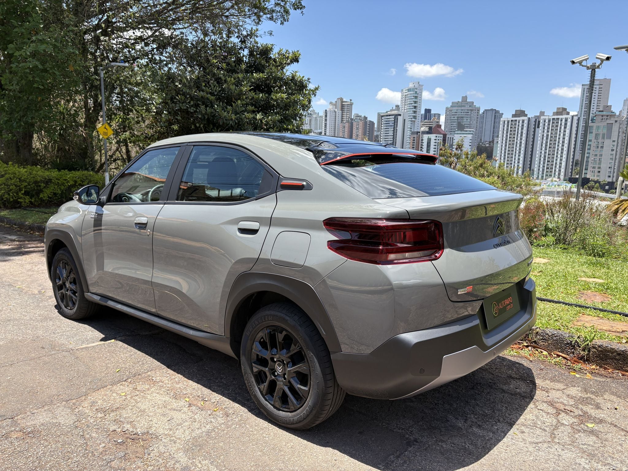 CITROEN BASALT DARK EDITION 2025 CINZA FRENTE LATERAL TRASEIRA INTERIOR PORTA MALAS (4)