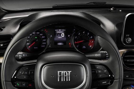 fiat cronos drive s design 2026 interior painel de instrumentos
