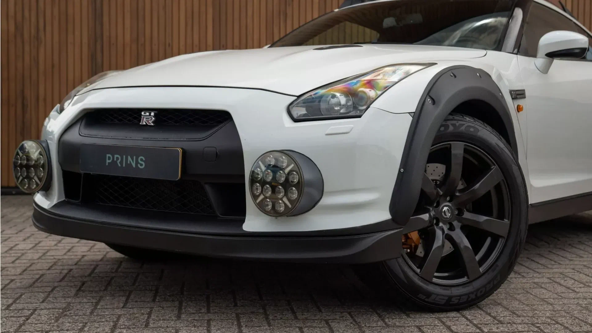 Nissan GT R de 2010 Prins 2