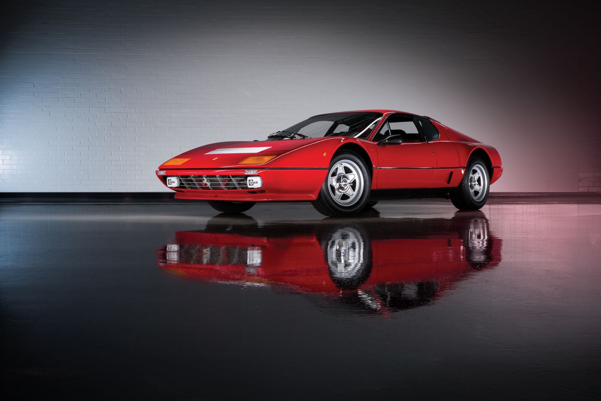 FERRARI 512 BB 1976 FRENTE LATERAL FERRARI 512 BB 1976 FRENTE LATERAL