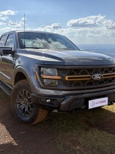 FORDE F 150 TREMOR 2026 FRENTE LATERAL TRASEIRA INTERIOR MOTOR (7)