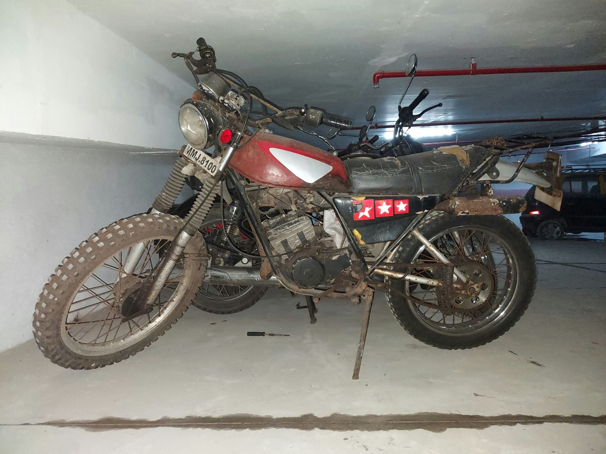 Deixar a moto parada é pior que rodar demais: entenda