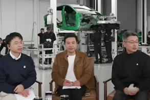 CEO da Xiaomi demonstrou pessoalmente como a arquitetura do YU7 protege a cabine em impactos de alta energia.