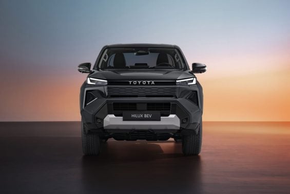 2026 TOYOTA Hilux BEV HERO 6 scaled