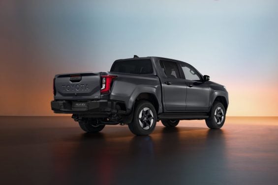 2026 TOYOTA Hilux BEV HERO 5 scaled