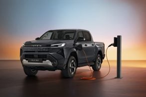 2026 TOYOTA Hilux BEV HERO 2 scaled