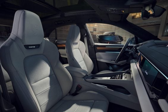 Porsche Macan Turbo Concept Lago 2