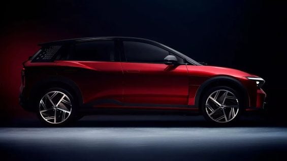 Mitsubishi aposta em parceria com a foxconn para lançar novo hatchback elétrico (6)