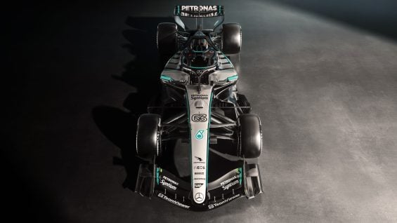 Mercedes AMG F1 W17 E PERFORMANCE GR 2