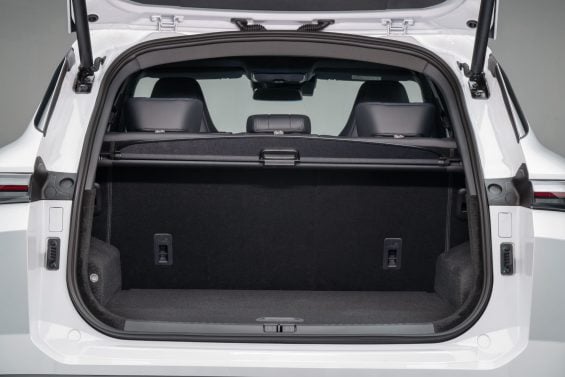 Jetour S06 Branco porta malas