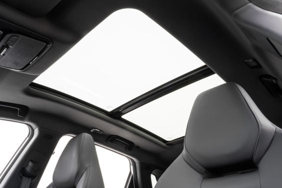 Jetour S06 interior teto solar