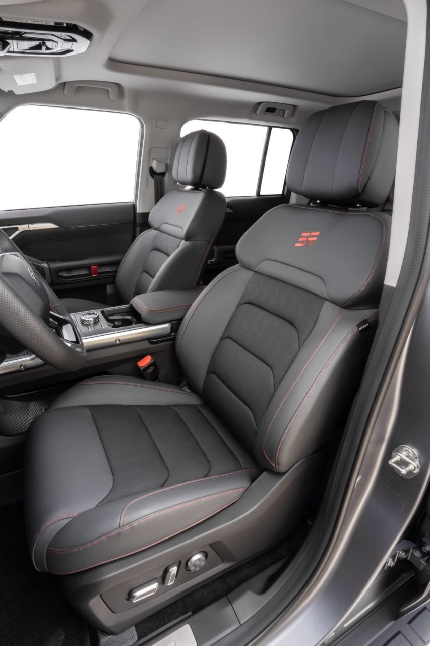 Jetour T2 2026 interior banco dianteiro vertical