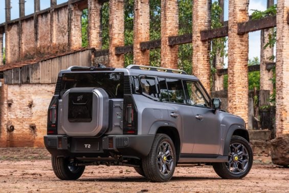 Jetour T2 cinza 2026 parado traseira (3)