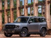 Jetour T2 cinza 2026 parado traseira (5)