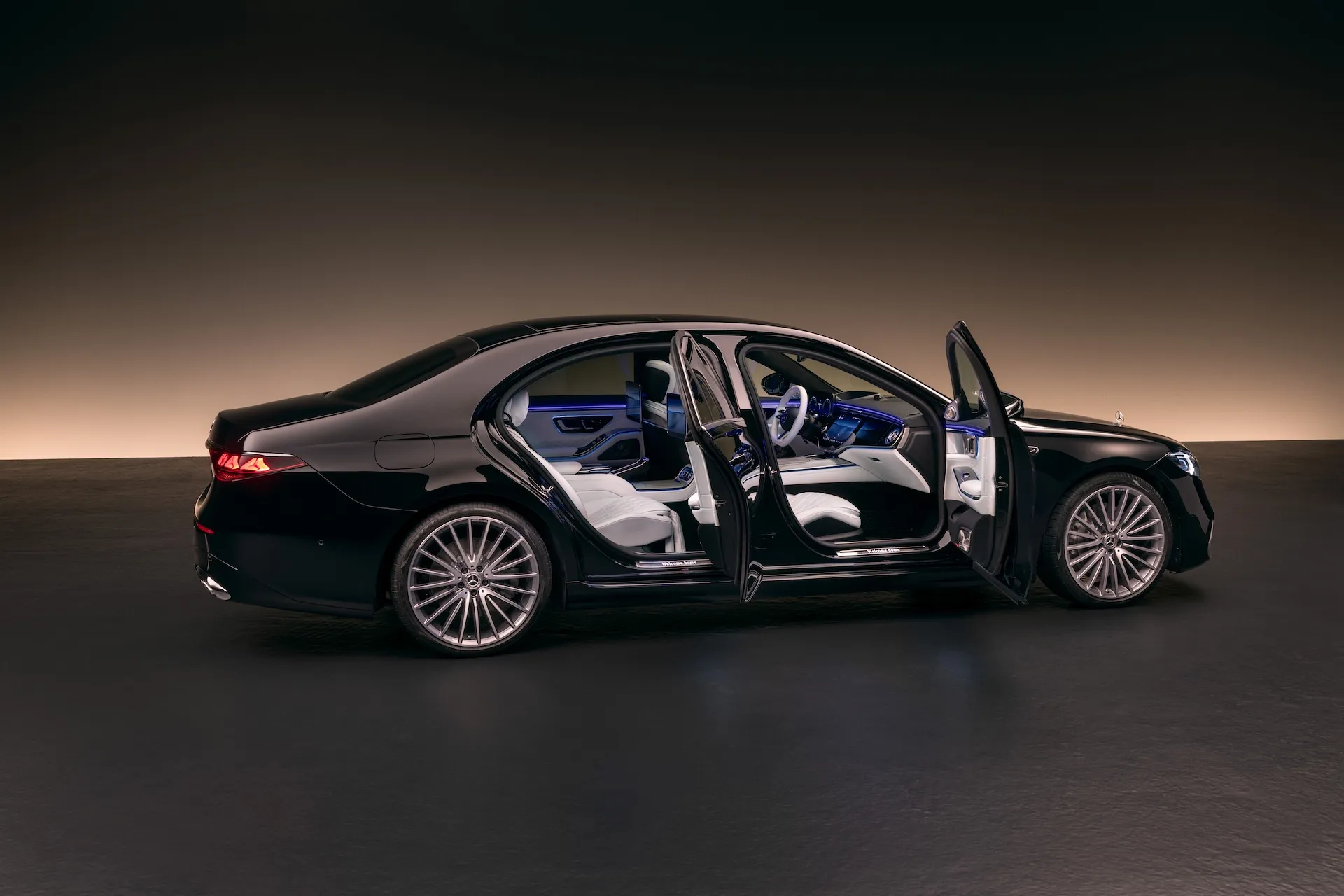 Mercedes new s class 9