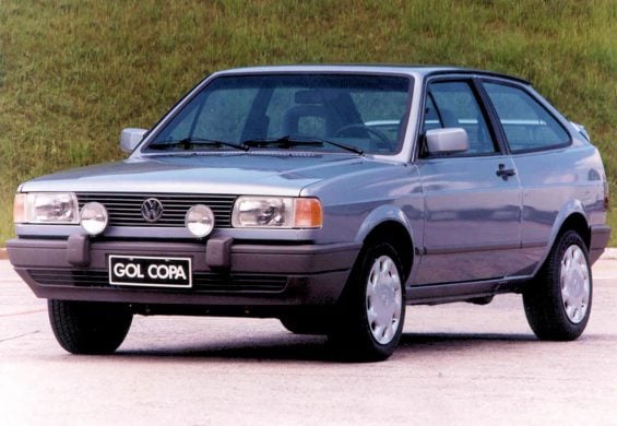 volkswagen gol copa 1 6 1994 prata frente parado