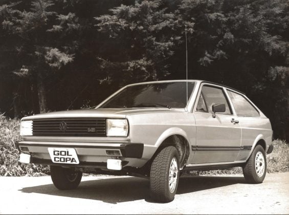 Volkswagen Gol Copa 1982 frente foto em preto e branco