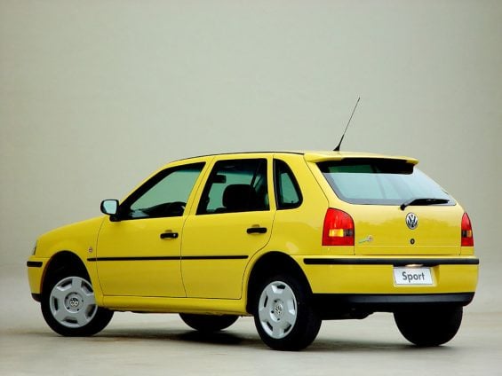 volkswagen gol copa sport 1 0 16v 2002 amarelo traseira parado