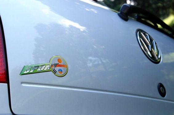 volkswagen gol copa sport 1 0 16v 2002 prata emblema