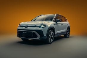 Volkswagen VW Taos 2026 Highline prata Frente