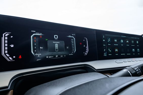 New Ram Dakota Laramie (38)