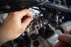 regulagem de velvula de moto (4)