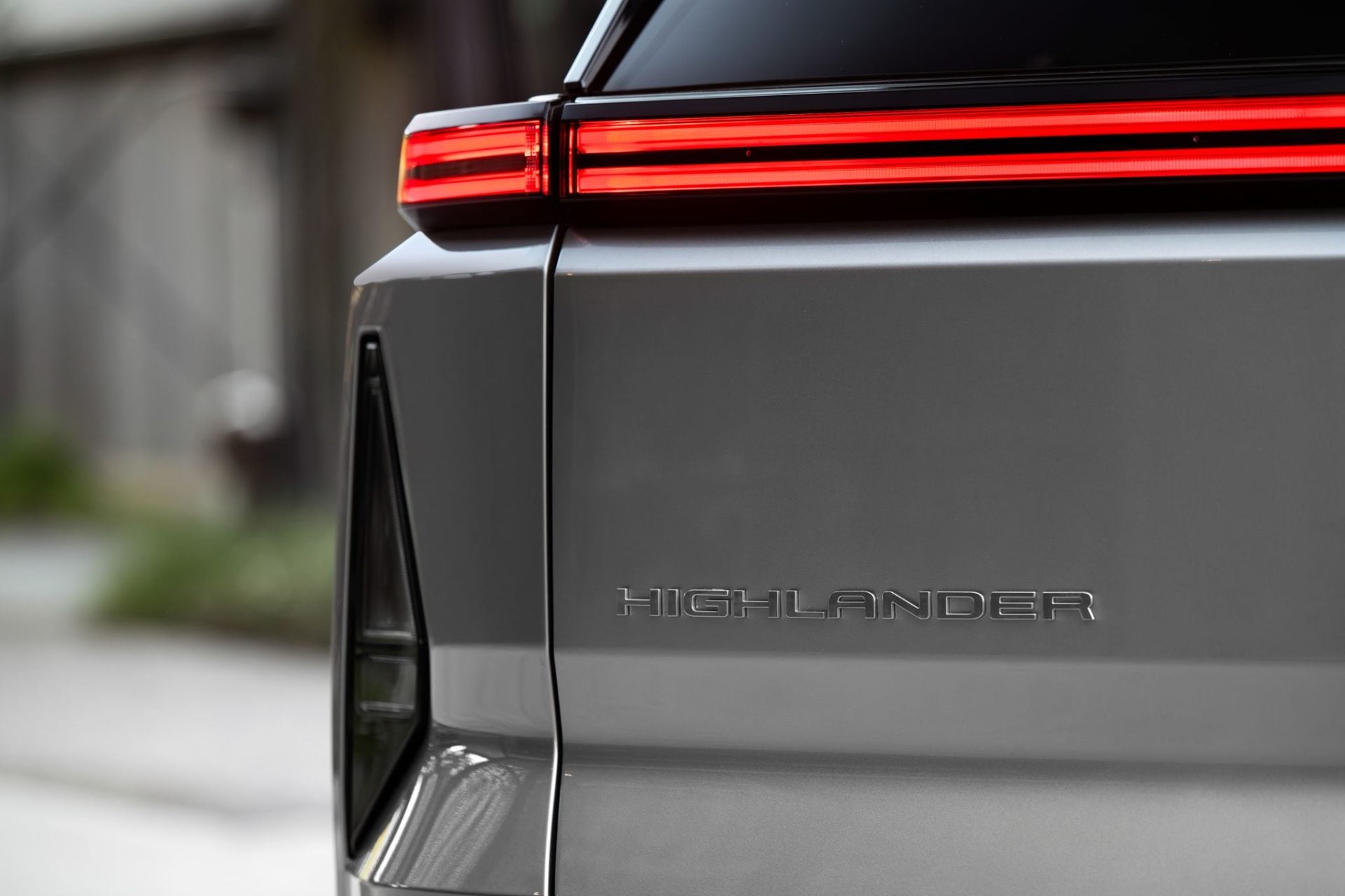 2027 Toyota Highlander Limited Spellbound2Tone 015