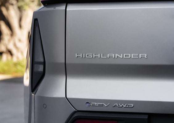 2027 Toyota Highlander Limited Spellbound2Tone 012