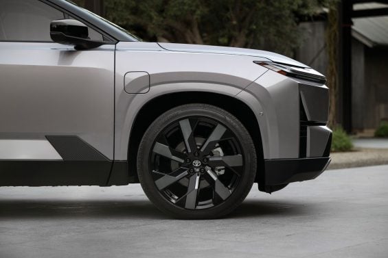 2027 Toyota Highlander Limited Spellbound2Tone 009