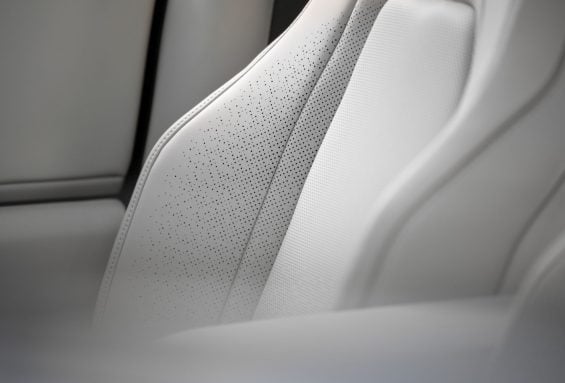 2027 Toyota Highlander Limited MistyGray 010