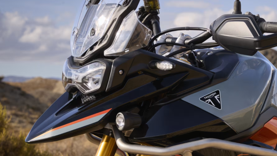 Triumph Tiger 900 Desert Edition (1)