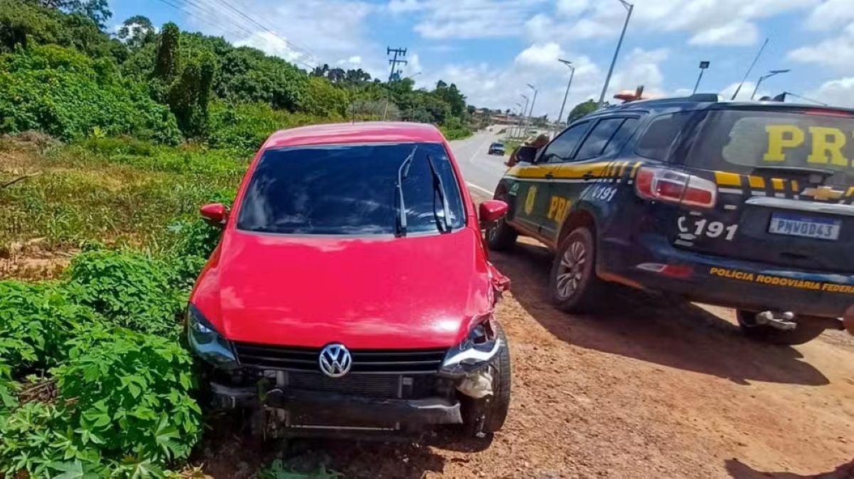 Bêbado de uma perna só é preso após atropelar motociclista e atingir outros carros no Ceará